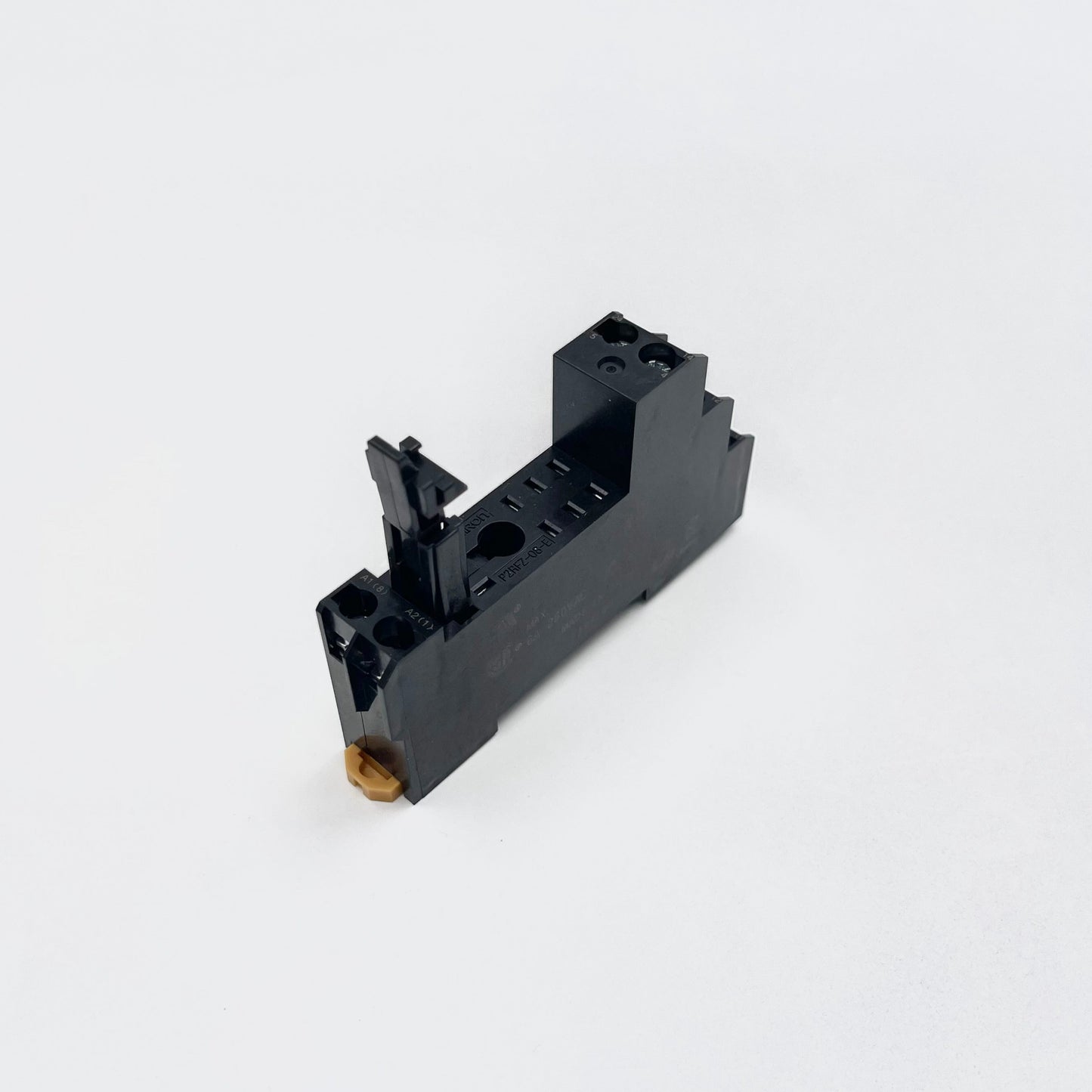 Omron Mount Relay Base 08 - P2RFZ-08-E