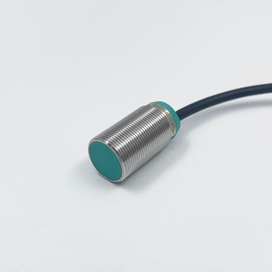 NBB8-18GM30-E2 / PF 326161-0096 - Inductive Sensor